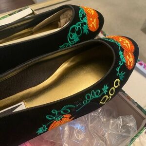 Mootsies Tootsies Black Pumpkin Embroidered Flats Sz 10